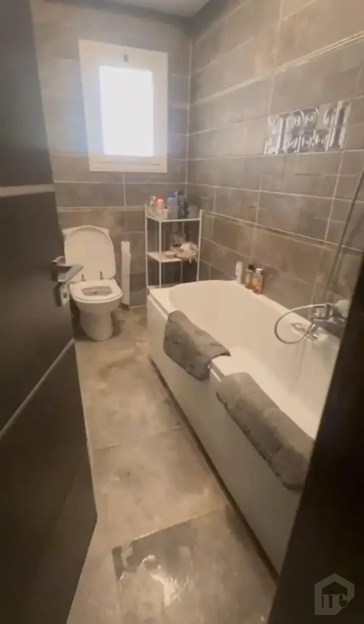 Furnished Apartment for Rent – The Square