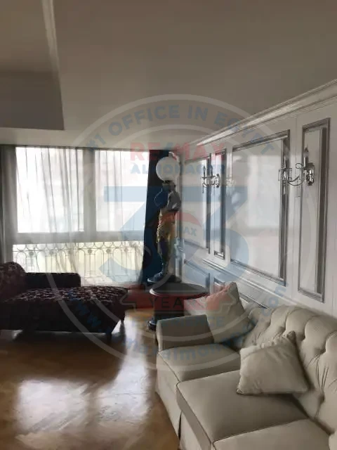 3 bedroom apartment for sale in Giza, 400 m