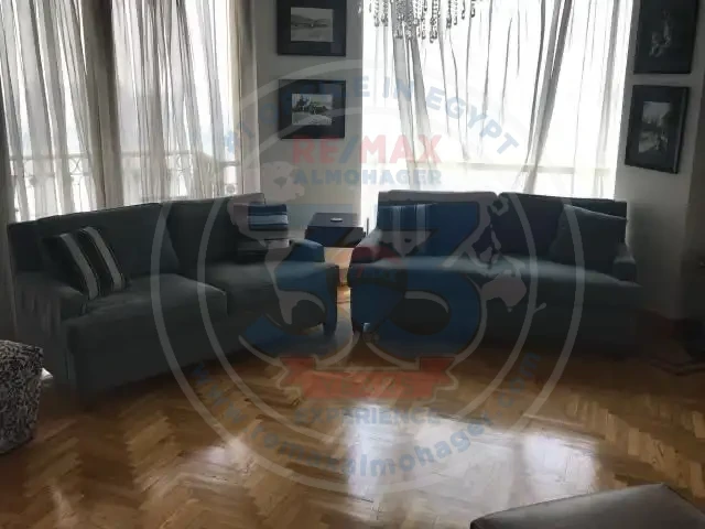 For sale in Giza, apartment 400 m