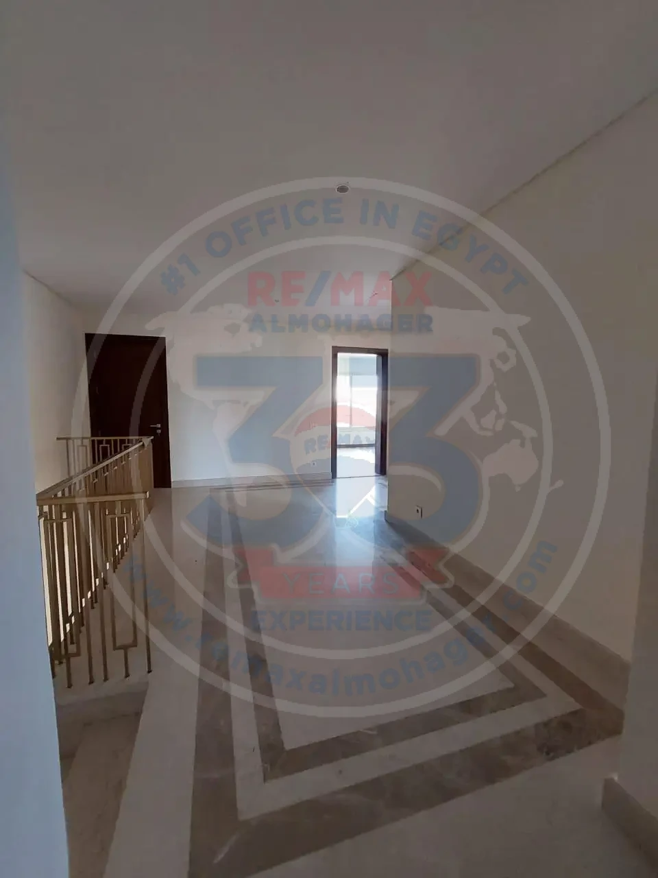 دوبلكس للايجار فى كمبوند القطامية ديونز