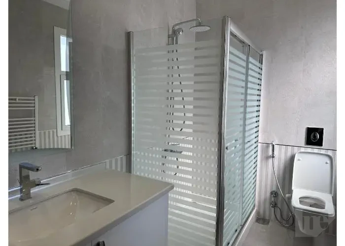 Villa For Rent In Hyde Park
