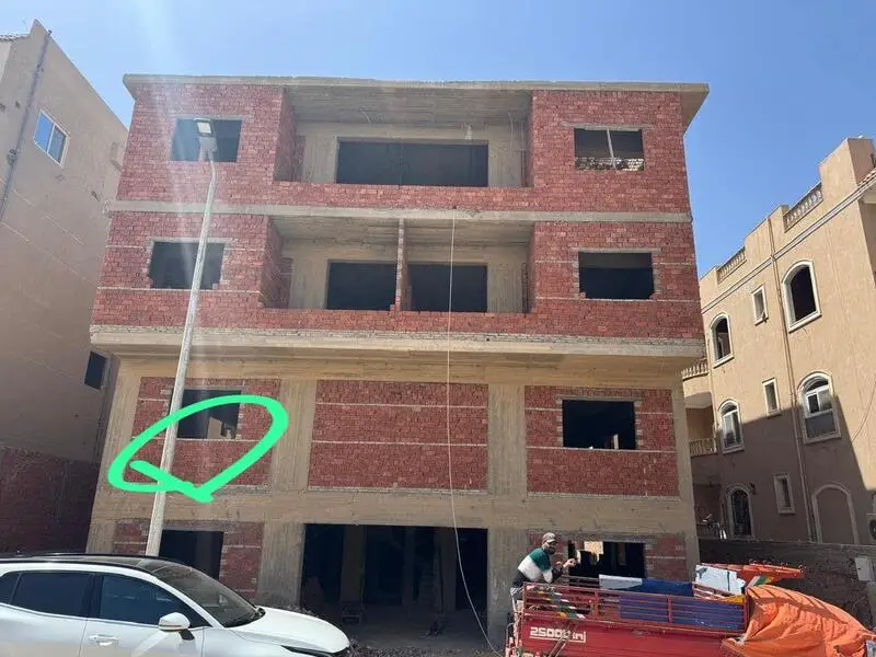 Apartment location marked in building for sale 220 sqm