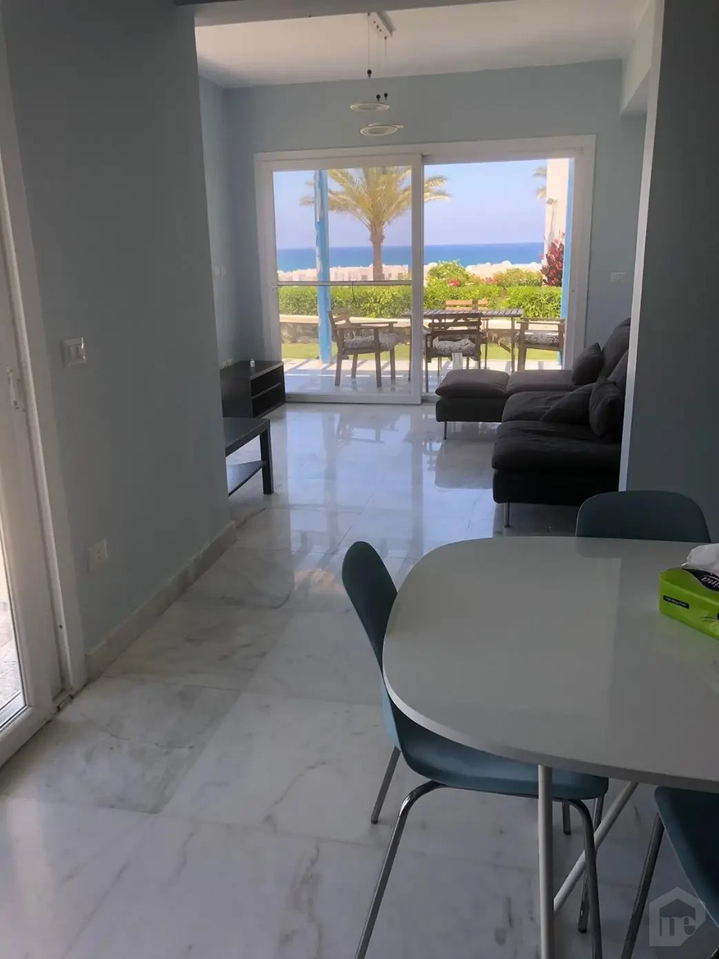 direct sea view chalet