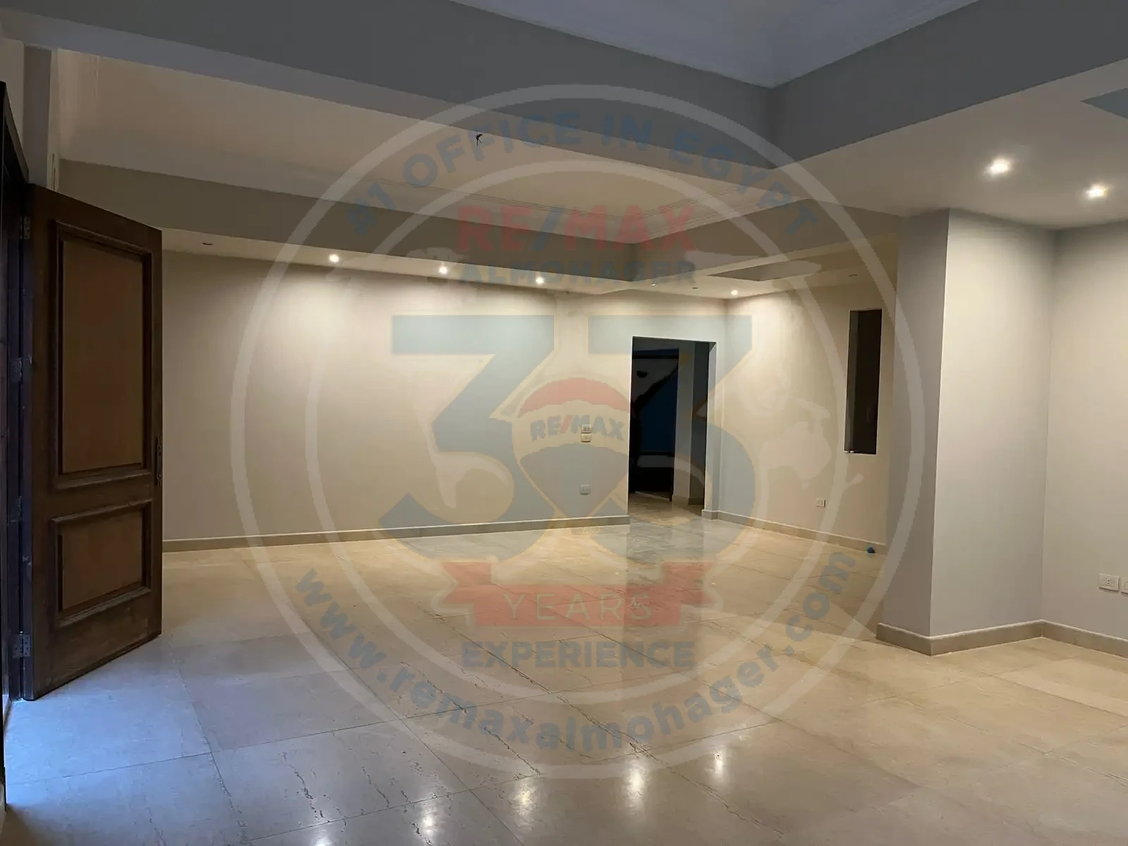 Basement for rent at South Academy with garden