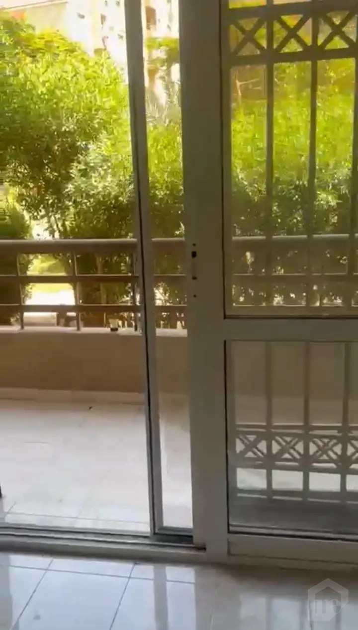 Apartment for sale in Madinaty bright entrance with view of green areas