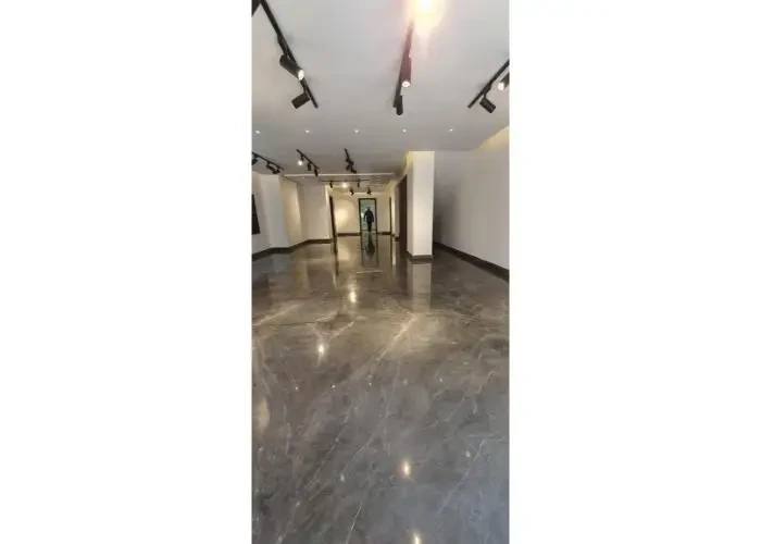 IVilla for rent in Mountain View Hyde Park marble reception
