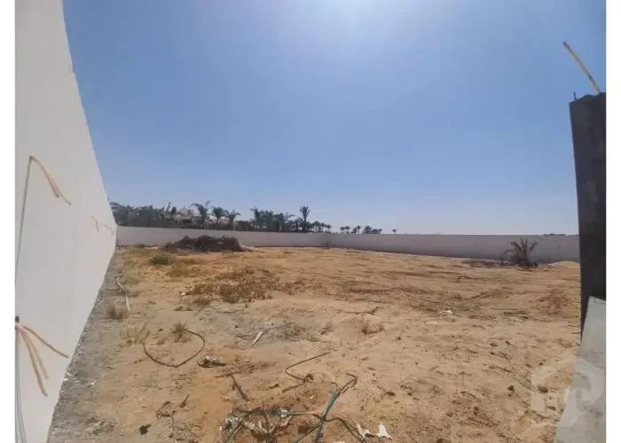 Land for sale Ofok 1 Compound