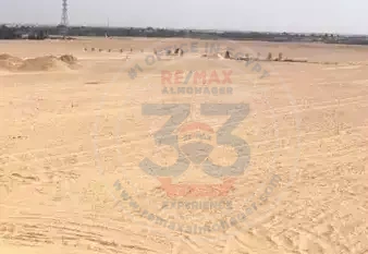 Land for sale 36 acres near Sphinx Airport desert road