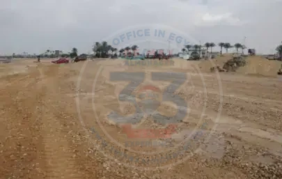 Land for sale 36 acres near Sphinx Airport prime location