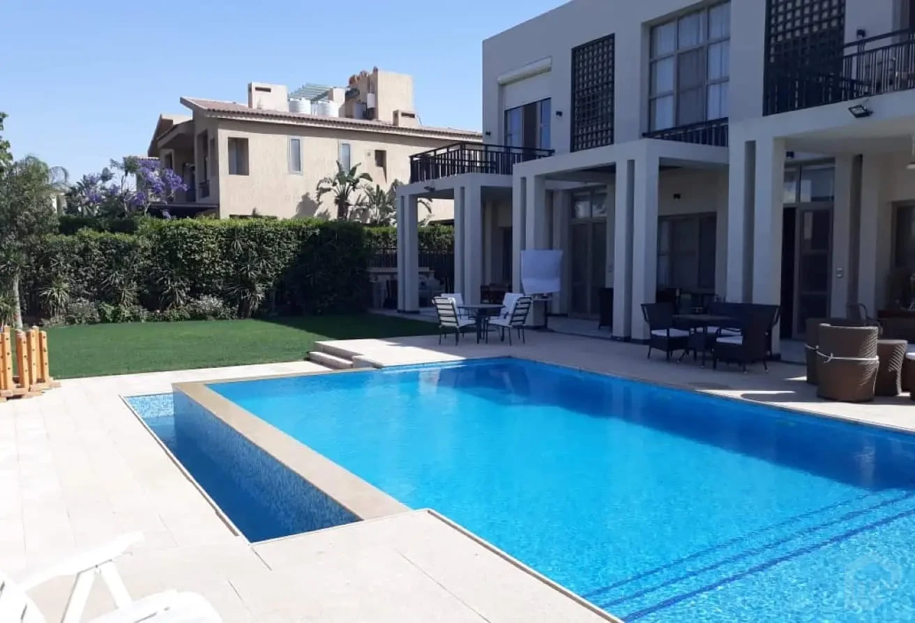 فيلا مميزة مفروشة بالكامل للبيع في أليجريا