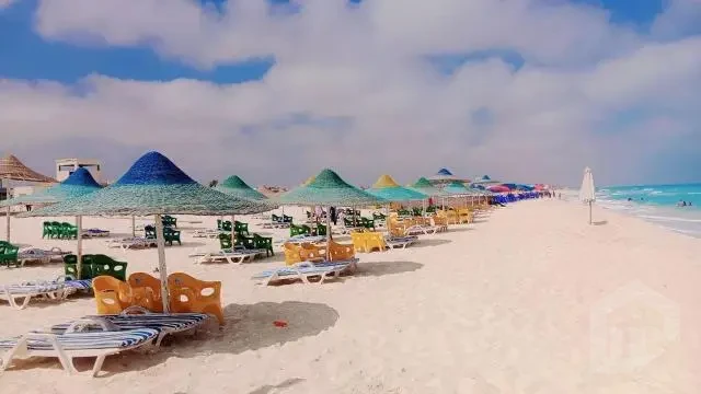 شقة فاخرة للإيجار في قرية سياحية مميزة