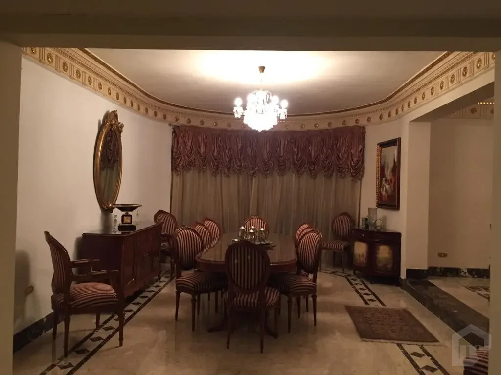 فيلا مستقلة نخبة بمساحة أرض واسعة في الصفوة