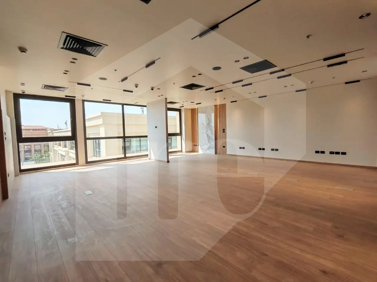 Modern office for sale in Mivida Park with elegant wooden flooring