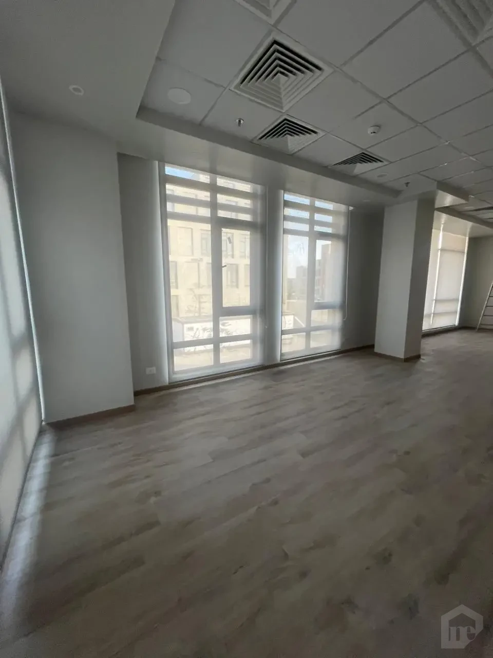 for rent office in district 5