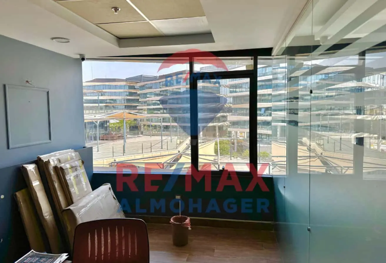 Office for Rent in The Polygon – Sodic West -Beverly Hills ,View Over a Large Plaza