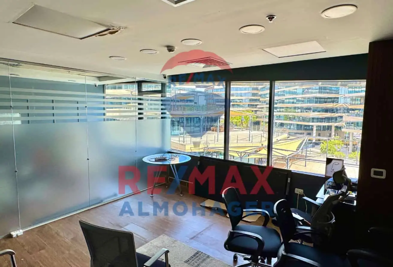 Office for Rent in The Polygon – Sodic West -Beverly Hills ,View Over a Large Plaza