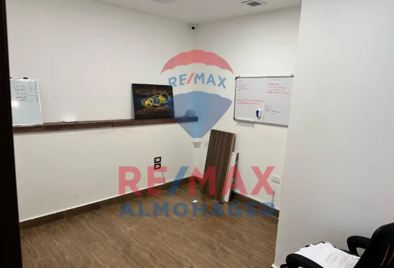 Office for Rent in The Polygon – Sodic West -Beverly Hills ,View Over a Large Plaza