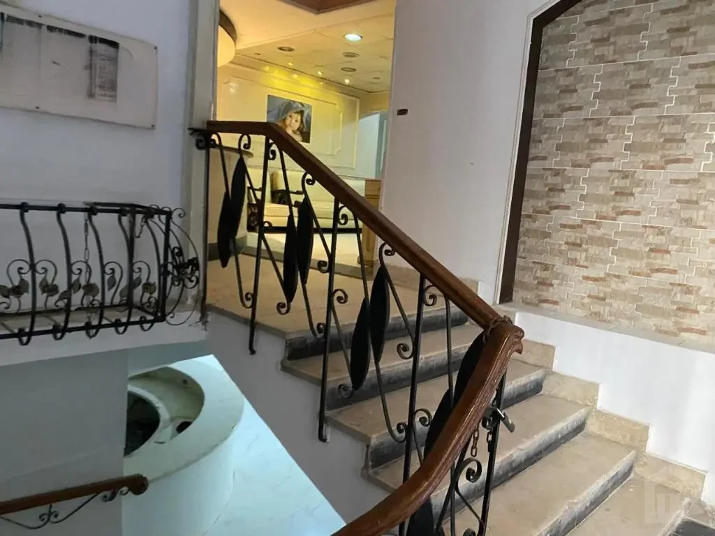 عيادات للبيع في الاسكندرية