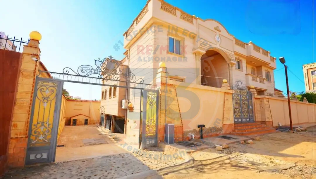 للبيع قصر في اسكندرية على بحيرة الاسترخاء
