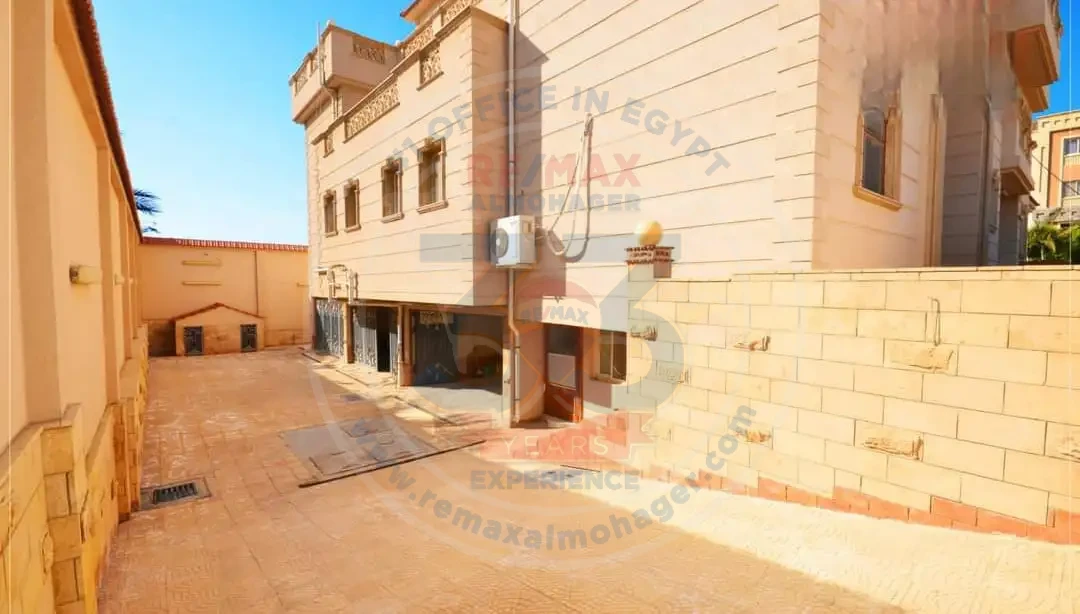بحيرة الاسترخاء والنهر الصناعي الجديد