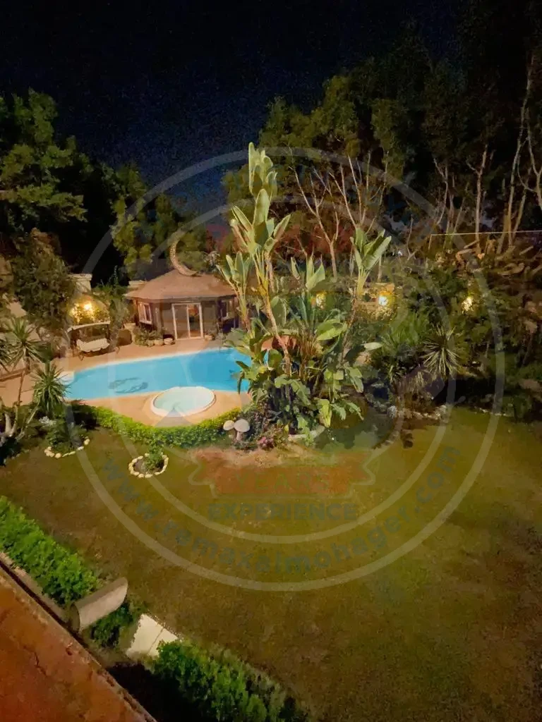 Palace for sale in Beverly Hills Compound, El Shorouk, 1150 m