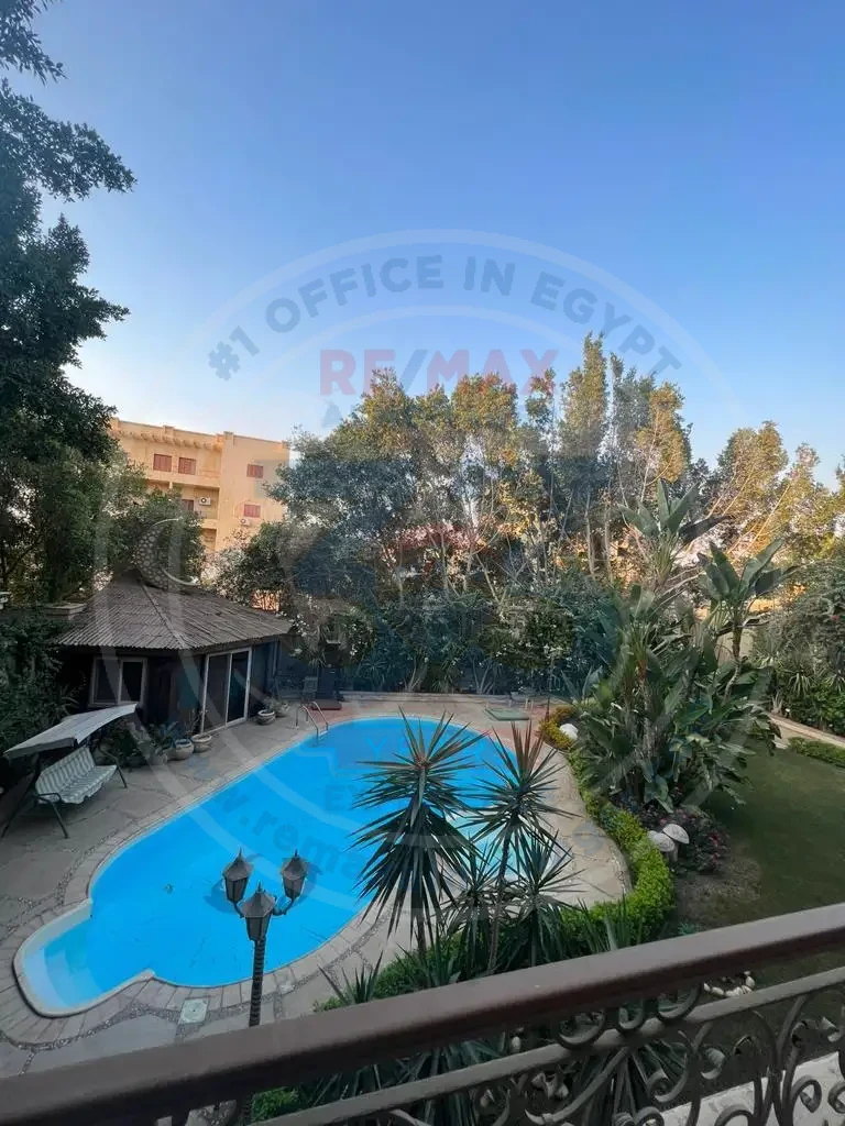Fully finished palace for sale in El Shorouk 800m