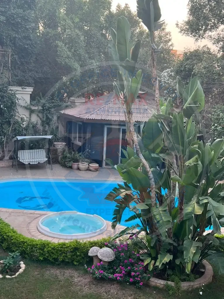 Fully finished palace for sale in Shorouk in Beverly Hills Shorouk Compound