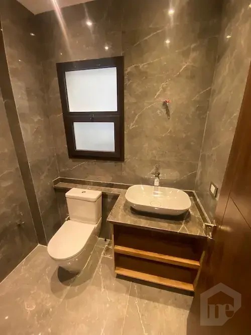 Penthouse for Rent in Eastown