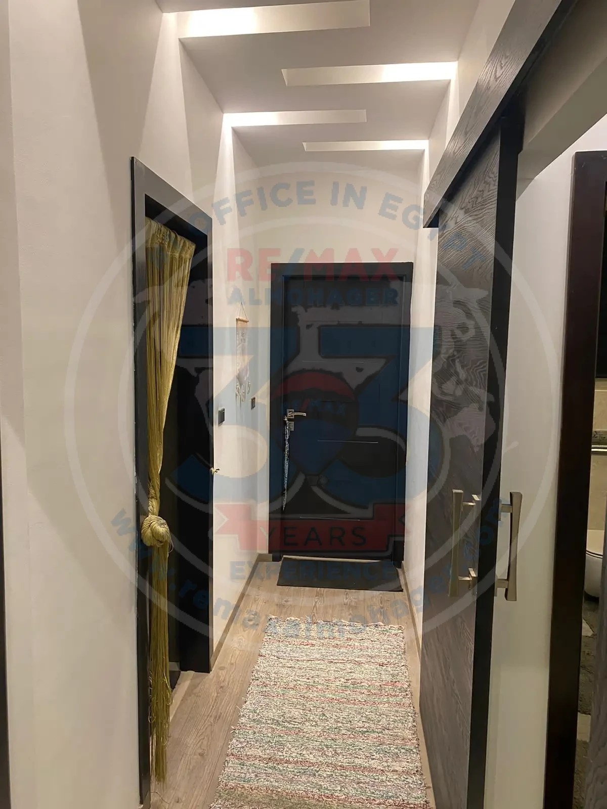 For rent in Galleria Moon Valley Compound, penthouse 184 square meters