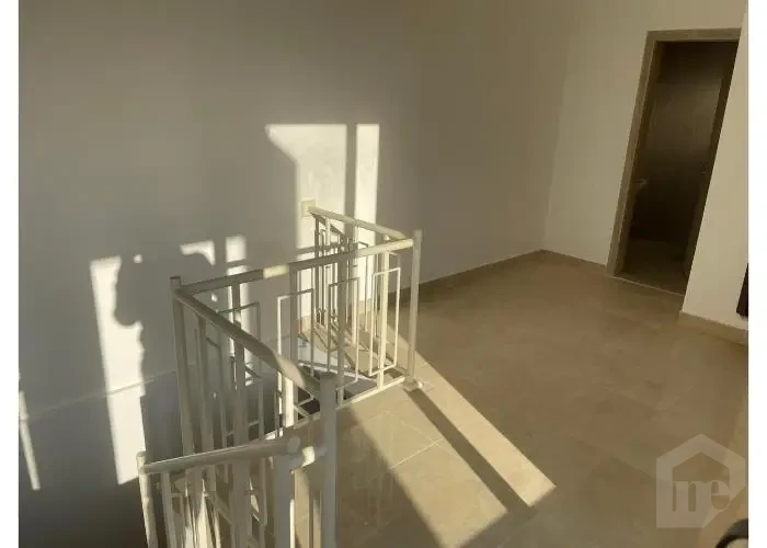 شقه للبيع في المراسم
