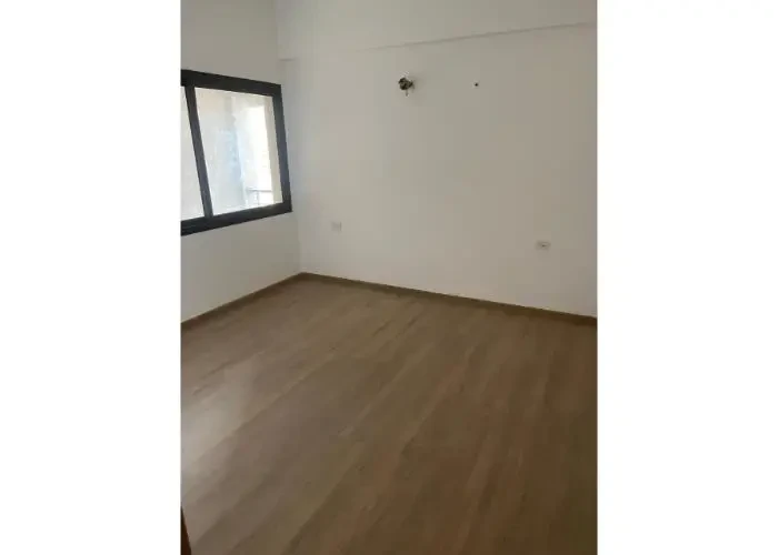 وحده للبيع في المراسم
