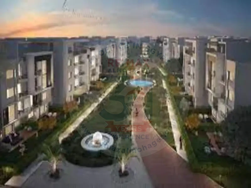 Penthouse for sale in Fifth Square Compound