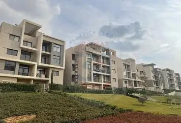 Penthouse for sale in Fifth Square , New Cairo 187m