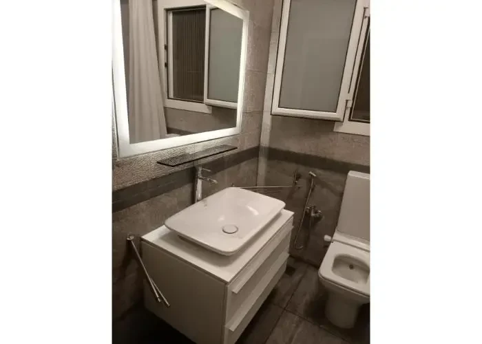 Penthouse for sale in Mountain View Hyde Park Fifth bathroom sink
