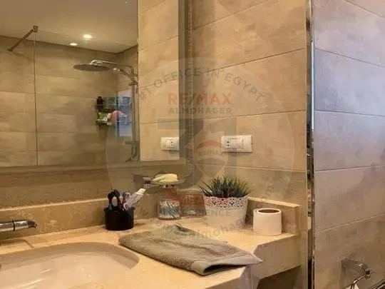 Super deluxe residential unit for sale in Regents Park