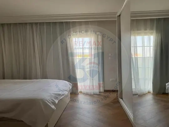 Super luxury residential unit for sale