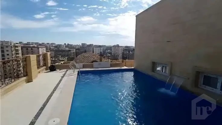 بينت هاوس للبيع داخل مصر الجديدة
