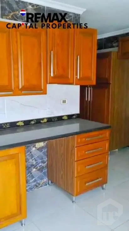 بينت هاوس للبيع متشطب بالكامل في شارع الحرية مصر الجديدة