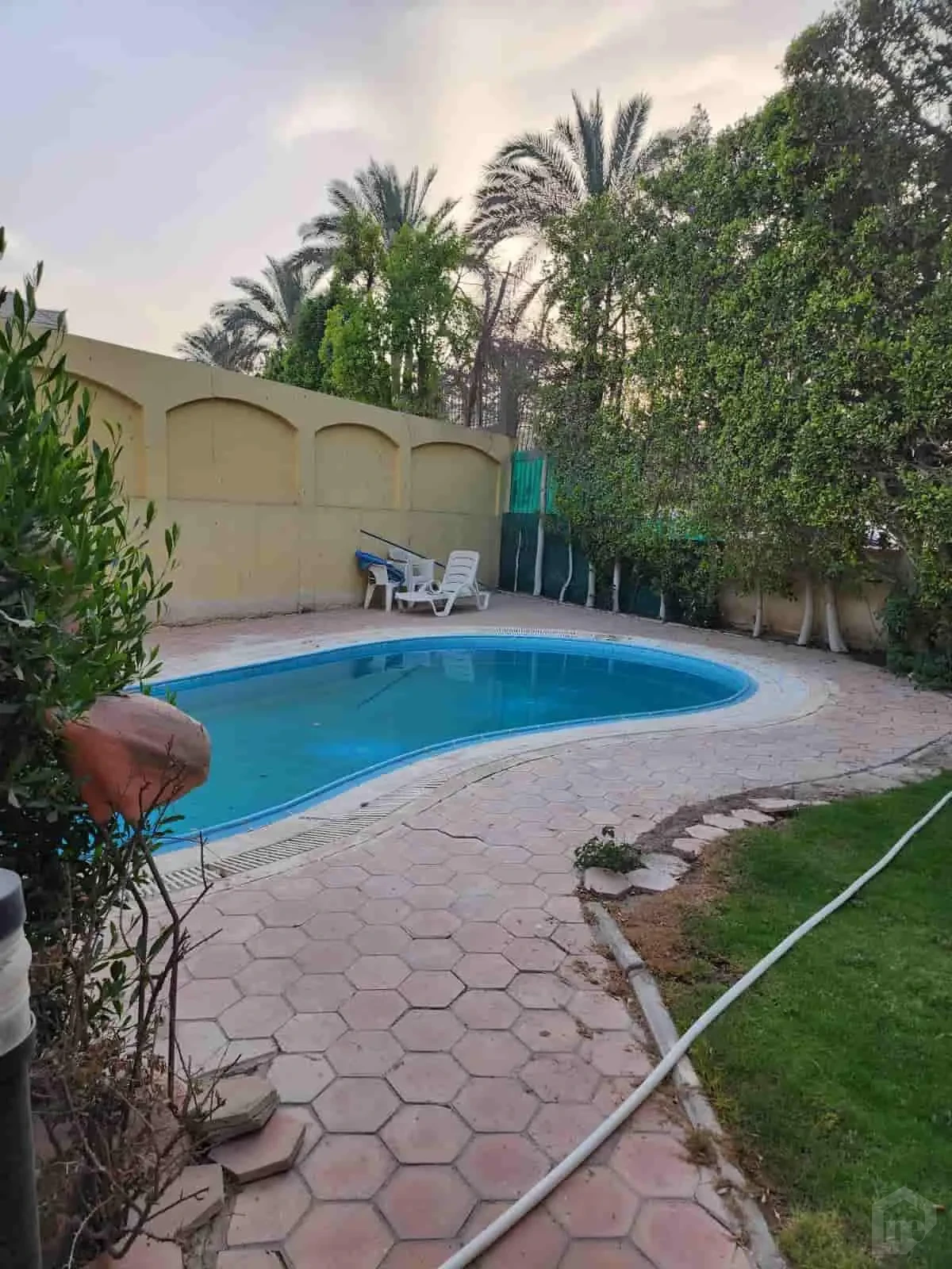 فيلا ستاند الون واسعة مع حمام سباحة خاص | الياسمين جرينلاند | السادس من أكتوبر