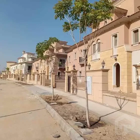255 Sqm Villa for Sale in City Gate