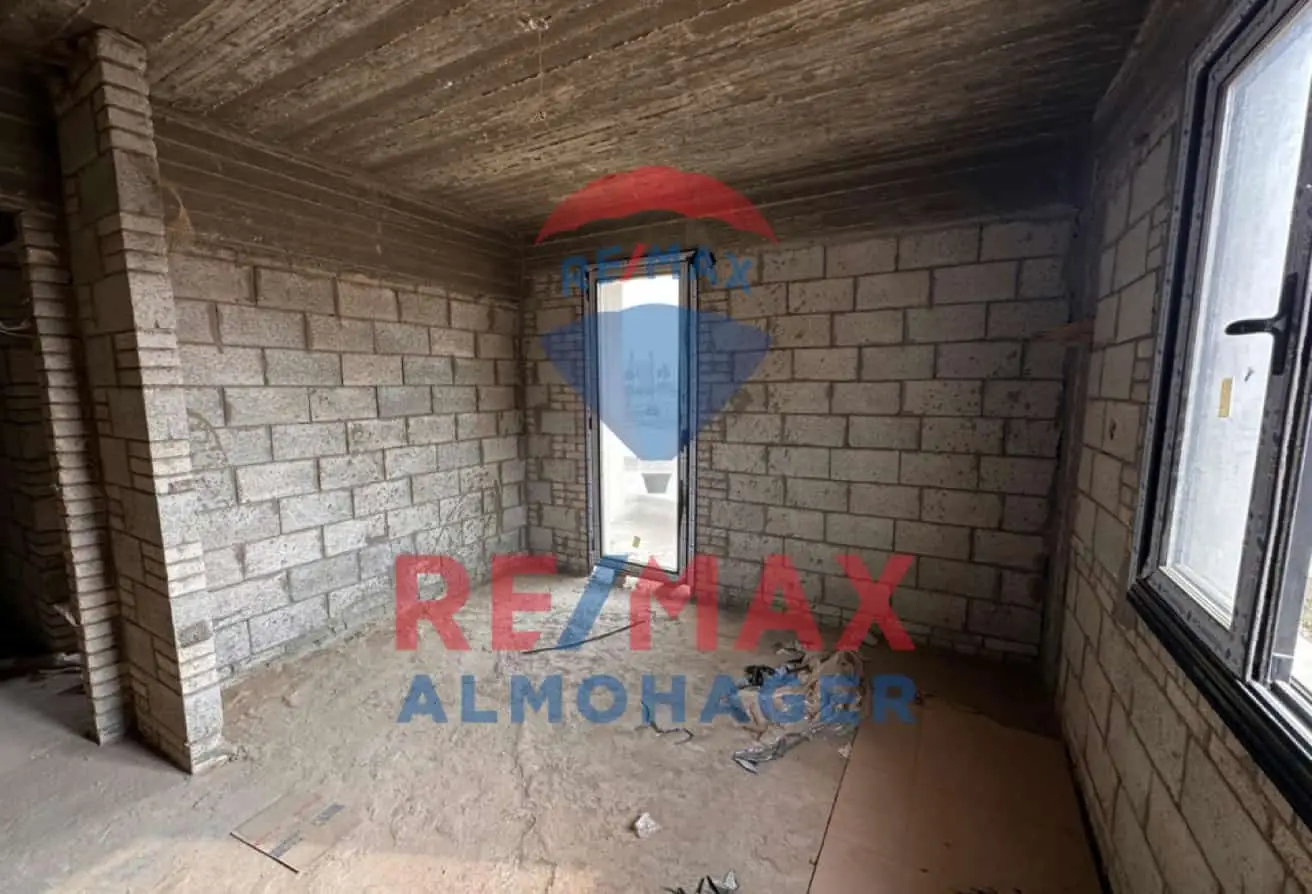Resale – 3-Bedroom Unit with Private Garden – Delivery in 1.5 Years