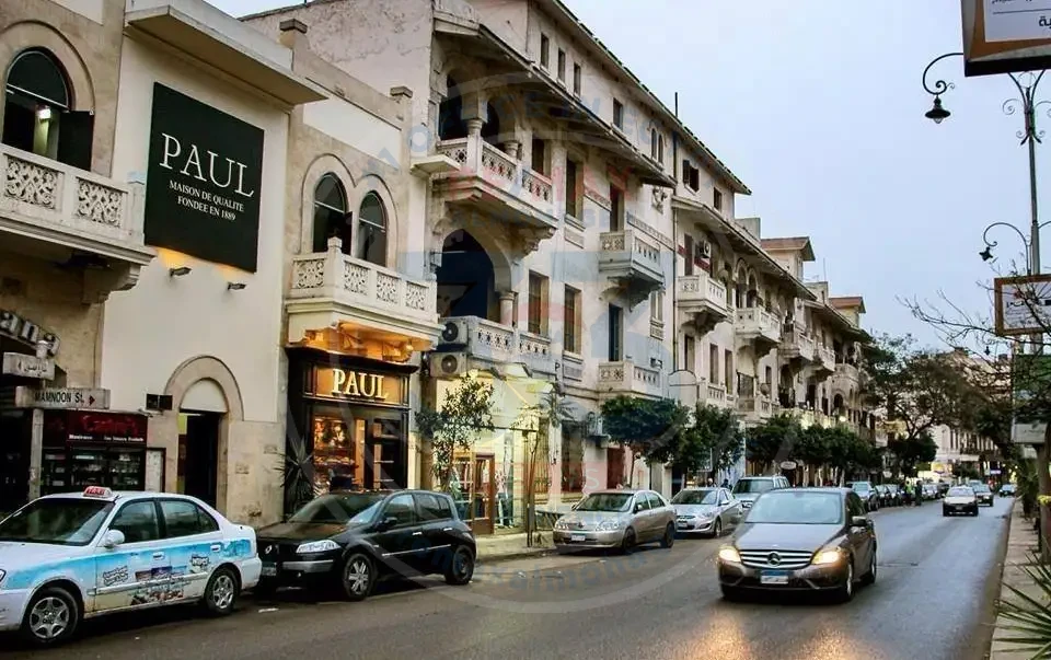 مطعم للبيع فى الكوربة 340 متر بموقع حيوي