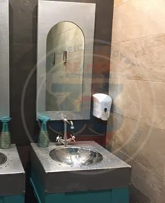 مطعم للبيع فى الكوربة 340 متر بتشطيب جاهز