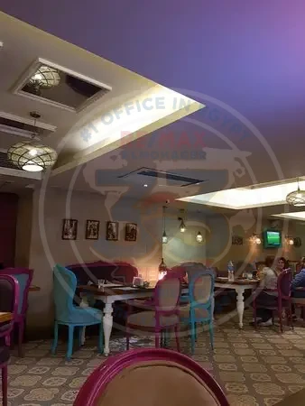 مطعم للبيع فى الكوربة 340 متر بإطلالة مباشرة