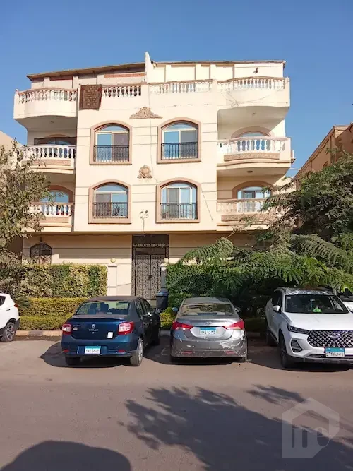 Rooftop for sale in Al Banafseg Villas 250m building facade