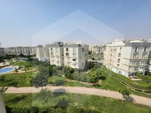 بنتهاوس للبيع في ماونتن فيو هايد بارك إطلالة على المباني