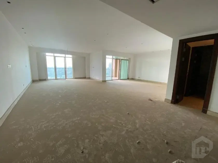 Hotel apartment for sale in Four Seasons Nile Plaza reception