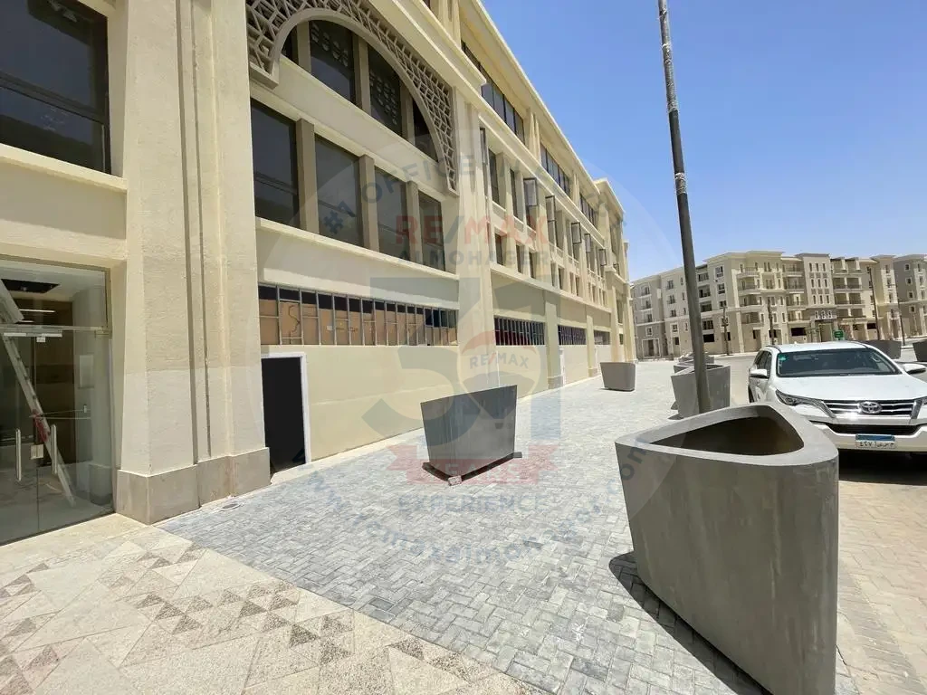محلات بيع في ميفيدا القاهرة الجديدة