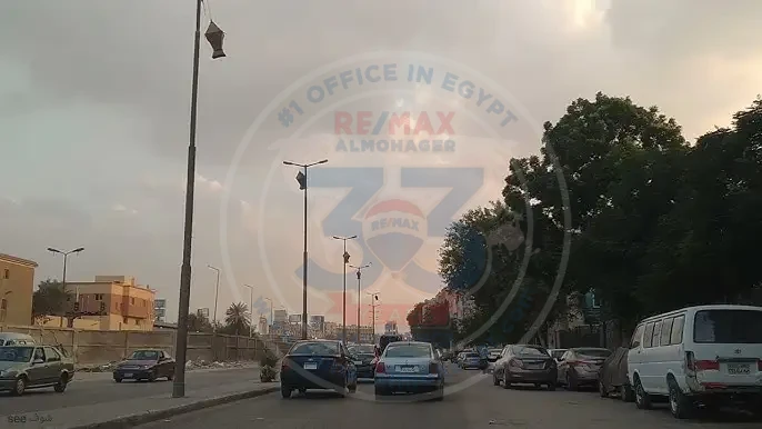 محل للايجار فى المهندسيبن بموقع مميز