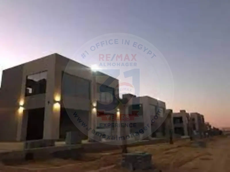 Commercial store for sale, duplex, VGK Mall, New Cairo